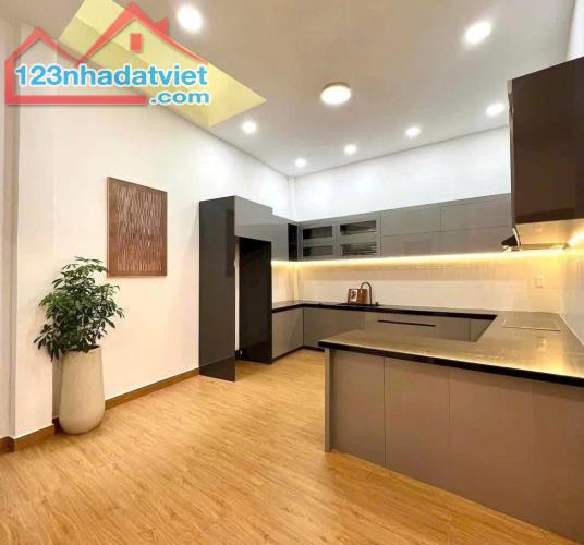 Cách MT Lâm Văn Bền vài bước chân - Nhà mới đẹp 2 tầng - 52m2 - 4 tỷ 2 - 2