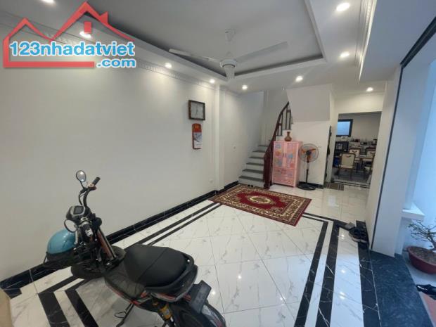 Bán nhà Sài Đồng,Long Biên 6 tầng,45m,mt6m gần phố nhỉnh 6 tỷ - 2