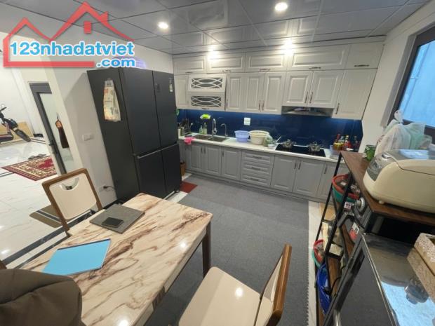 Bán nhà Sài Đồng,Long Biên 6 tầng,45m,mt6m gần phố nhỉnh 6 tỷ - 3