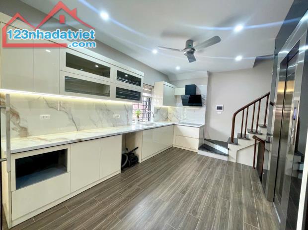 Cần nhượng căn lô góc 6 tầng, thang máy phân lô Phương Liệt, 56m2, kinh doanh, ô tô tránh - 3