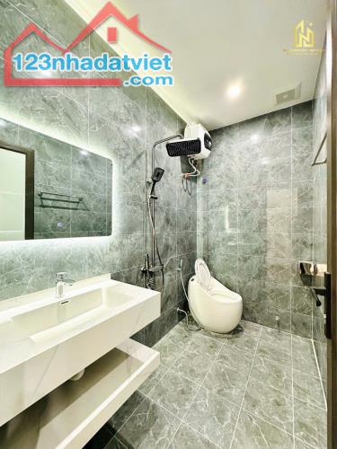 Bán nhà 4 tầng độc lập xây mới phố Đông Khê - 3