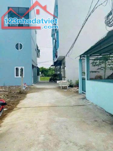 Dãy nhà trọ 5 phòng đang cho thu nhập ở thị trấn Cần Giuộc, Long An dt 84m2 giá 1,5 tỷ
