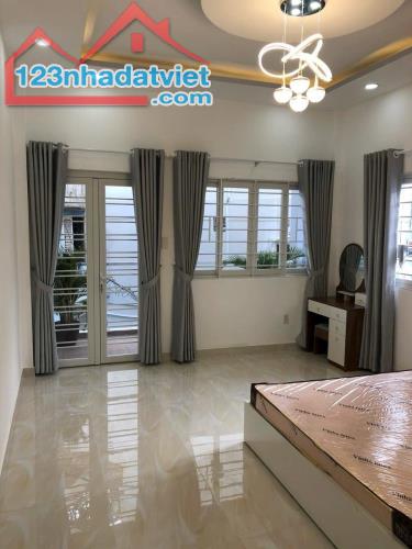☘️☘️Bán Nhà Mới Ở Liền_Sau Lưng Mặt Tiền Trung Tâm Quận 5_4Tầng-4PN 3.6x16 Hơn 10Tỷ - 1