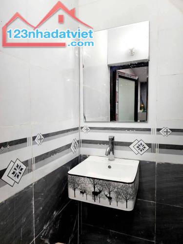 TÂY SƠN NHÀ NHỎ XINH Ô TÔ DỪNG ĐỖ DT 18M 6T 4.85 TỶ