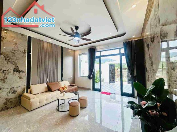Cần bán nhanh căn nhà đẹp- giá tốt vị trí  tại phường Hòa Phát, quận Cẩm Lệ, TP Đà Nẵng
