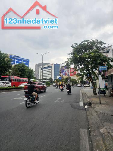 BÁN NHÀ MẶT TIỀN Cộng Hòa, Tân Bình 2 tầng 80m2 (4x20). Kinh doanh đỉnh. Giá chỉ 13 tỷ. - 3