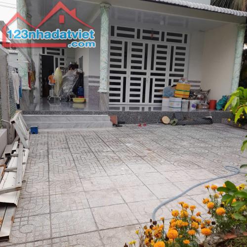 CHÍNH CHỦ CẦN BÁN NHÀ CẤP 4 TẠI XÃ TÂN BÌNH  - H.BÌNH TÂN  - VĨNH LONG. - 2
