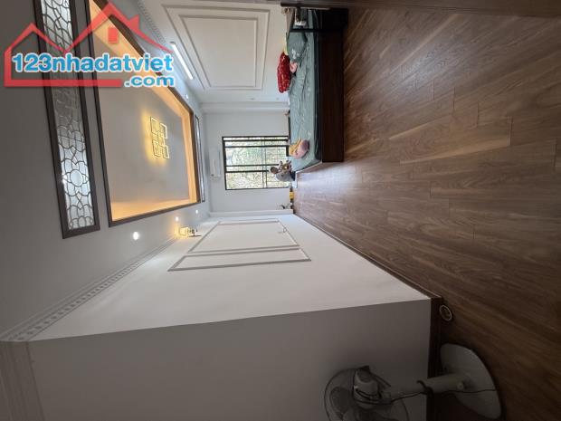 SIÊU HIẾM BÁN NHÀ TRẦN QUANG DIỆU - Ô TÔ GẦN - SỔ VUÔNG - 30M2 - 2PN - NHỈNH 5 TỶ - 1