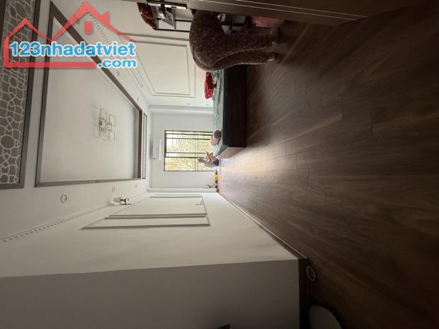 SIÊU HIẾM BÁN NHÀ TRẦN QUANG DIỆU - Ô TÔ GẦN - SỔ VUÔNG - 30M2 - 2PN - NHỈNH 5 TỶ - 3