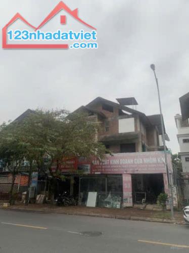 Bán biệt thự xây thô khu đô thị Việt Hưng Long Biên HN