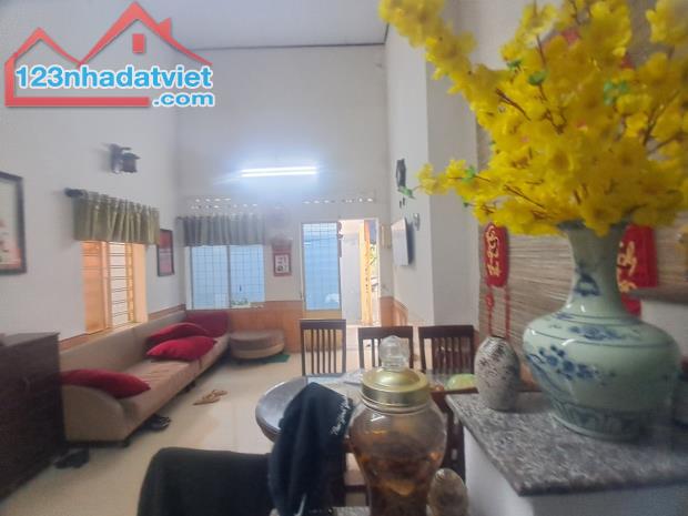 Nhà 2 mặt thoáng Lý Thường Kiệt, Thạch Thang, Hải Châu nhỉnh 3 tỷ