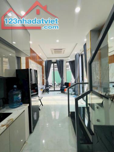 🔥🔥️Chỉ 6.8Tỷ TL, Nhà Mới Đẹp 4Tầng HXH Full Nội Thất Ngay Trần Bình Trọng-Cao Đạt Q5 - 1