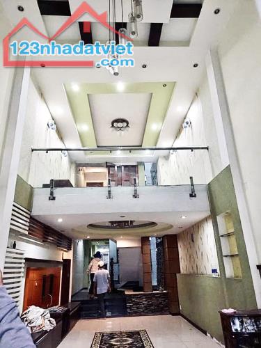 QUÁ RẺ NGAY BÀU CÁT TÂN BÌNH - NHÀ 5 TẦNG HẺM XE HƠI THÔNG - 109M2 (4x27.5). CHỈ HƠN 12 TỶ