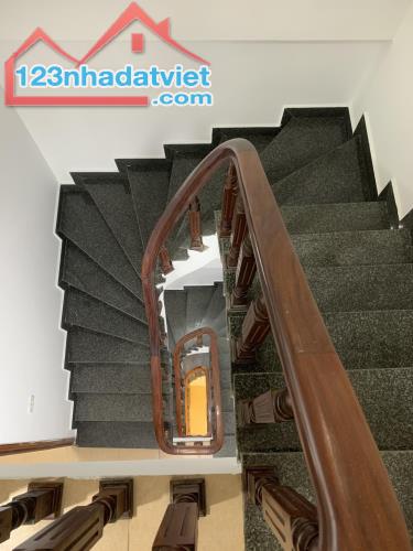 Bán nhà phố Lê Trọng Tấn, Thanh Xuân, nhà dân xây, phân lô, ô tô tránh - 1