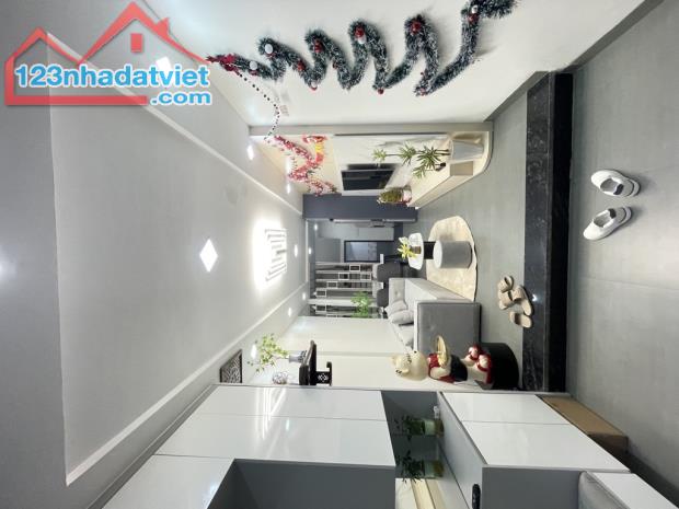 Nhà Minh Khai 32m 4T sau 1 nhà ra phố.10M RA MPPHỐ MINH KHAI- NHÀ DÂN XÂY - FULL NỘI THẤT