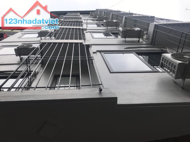 CCMN Triều Khúc - Căn Góc 45m, 12 Phòng, Thang Máy, Giá 10.3 Tỷ. LH: Hoàng Trung