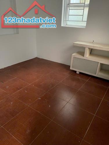 BÁN NHÀ MIÊU NHA 36M2 LÔ GÓC 3 TẦNG GIÁ CHỈ 4.65 TỶ