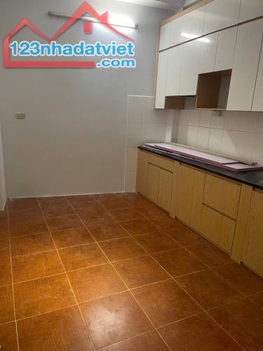 BÁN NHÀ MIÊU NHA 36M2 LÔ GÓC 3 TẦNG GIÁ CHỈ 4.65 TỶ - 5