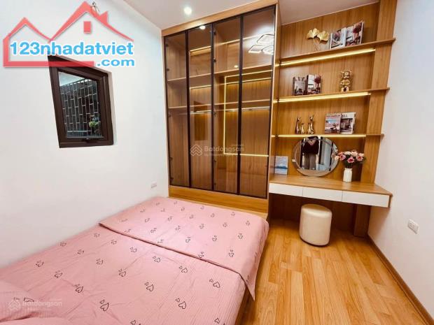 Nhà 4T rộng đẹp dân xây kiên cố 2 mặt ngõ thoáng, dân trí cao tiện ích tốt rất hiếm trong