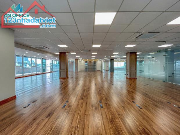 Cho thuê mặt bằng DT 265m2, 280m2 và 350m2 đường Láng làm văn phòng và mọi mô hình KD - 2