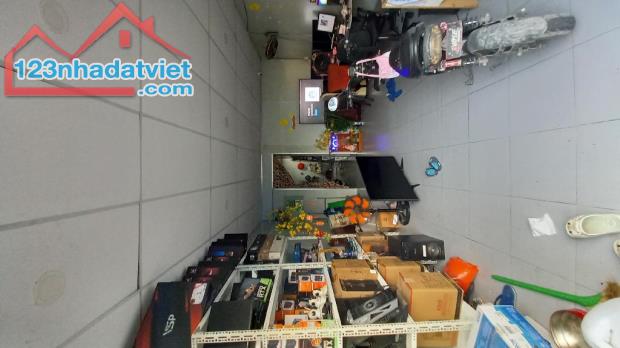 Quận 12 - Đất 200m² full thổ cư, ngang khủng 8.5m hẻm xe tải thông, gần cầu Phú Long - - 2