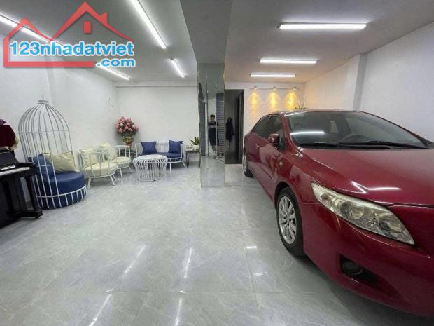 Bán gấp nhà Đội Cấn mặt hồ, ô tô tránh 8 tầng 55m2 MT 6m nở hậu thang máy cho thuê, KD tốt - 2