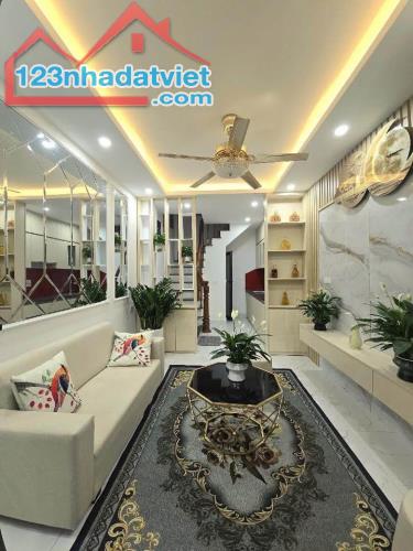 NHANH MỚI KỊP! BÁN NHÀ VĂN HƯƠNG-ĐỐNG ĐA, 25M 4 TẦNG FULL NỘI THẤT, NGÕ THÔNG CHỈ 3,5 TỶ