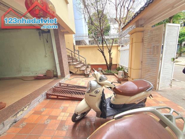 BIỆT THỰ KĐT VĂN PHÚ💥 HÀ ĐÔNG💥 200M2 x 3.5T💥 MT 11M💥 31.8 TỶ💥 VỈA HÈ💥 TRƯỚC NHÀ ÔTÔ - 4