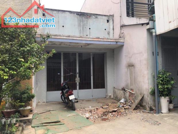 Bán nhà C4 siêu hiếm hẻm xe tăng 10m - khu vực phân lô dân trí cao. Chỉ với 4.x tỷ TL