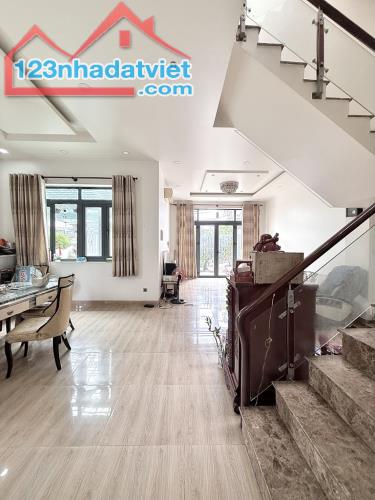 Siêu Phẩm Hàng Hiếm! Đường An Dương Vương Q8 Ngang Cực Khủng 10m Dài 19m Chỉ 18 Tỷ TL - 2