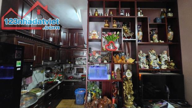NHÀ TRƯƠNG ĐỊNH DÂN XAY CHẮC CHẮN NGÕ THÔNG 1B RA PHỐ - 1