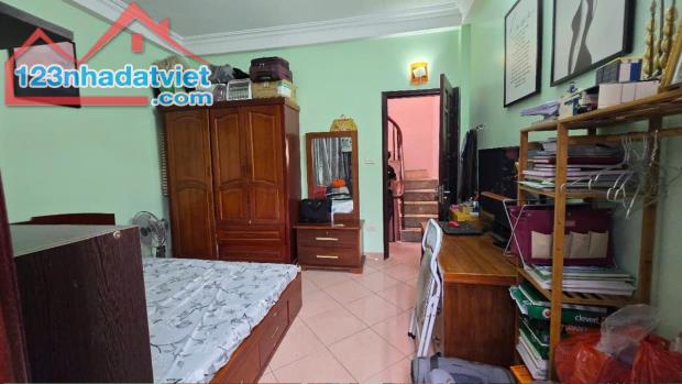 NHÀ TRƯƠNG ĐỊNH DÂN XAY CHẮC CHẮN NGÕ THÔNG 1B RA PHỐ - 4