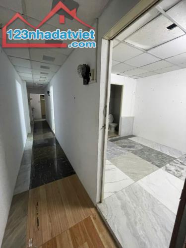 Quận Bình Thạnh ! MB N/Căn CHO THUÊ GIÁ 28 tr/ tháng ! MT đường lớn khu kinh doanh sầm - 4