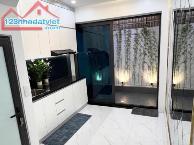 Bán nhà , ô tô nhỏ đỗ cửa, lô góc 2 mặt mặt ngõ thông 2 đầu, 10m ra ô tô tránh - 2