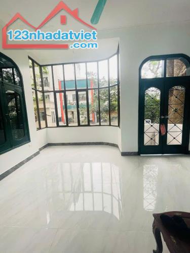 Bán nhà phố Lý Nam Đế hoàn Kiếm - Lô Góc 3 thoáng 45m2-5T-MT5m giá tốt 3x Tỷ - 3