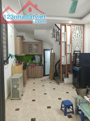 Bán nhà Trương Định gần Trường chợ tiện ích - 1