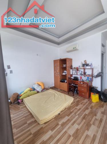 Bán nhà mặt phố Linh Xuân, Thủ Đức, 120m², 7.7 tỷ, 6PN, 5WC - 3