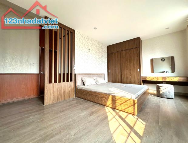 ✅CHO THUÊ CHUNG CƯ TÒA C4 ĐỐI DIỆN CÔNG VIÊN HÒA BÌNH 138 M2, 3 PHÒNG NGỦ, 2 VỆ SINH, FULL