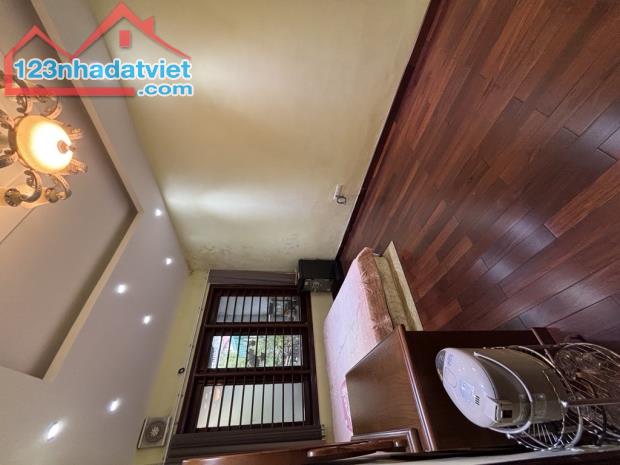 BÁN NHÀ LK GIẢNG VÕ – CĂN GÓC–ÔTÔ TRÁNH–VỈA HÈ RỘNG–90M2x4T–MT KHỦNG–2X TỶ - 2