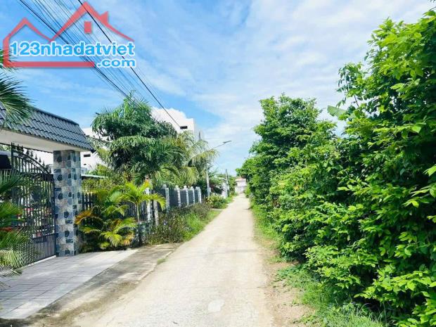 Bán Đất Thổ Cư Gầ Bệnh Viên Xuyên Á, DT 130m2, Sổ Hồng Riêng, Giá 680 Triệu - 1