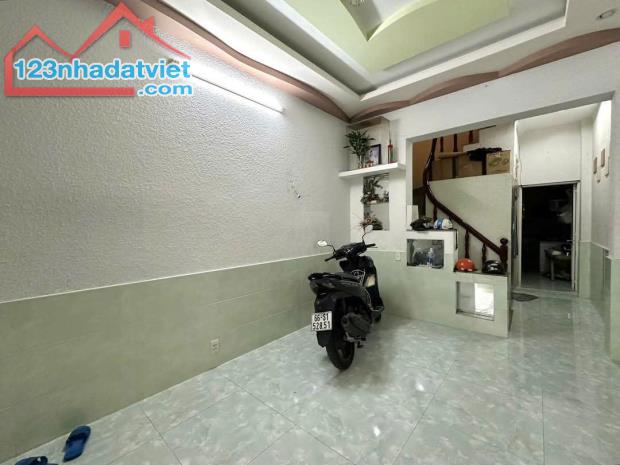 Chỉ 4.2 TỶ TL! 42M², 2Tầng /3pn, HẺM XE HƠI, Lê Văn Thọ Gò Vấp! - 2