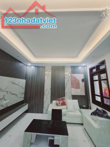 [SIÊU RẺ] Bán nhà Đàm Quang Trung - MẶT PHỐ - Kinh Doanh - Thang máy 51m2 - Giá 9 tỷ 8 - 2