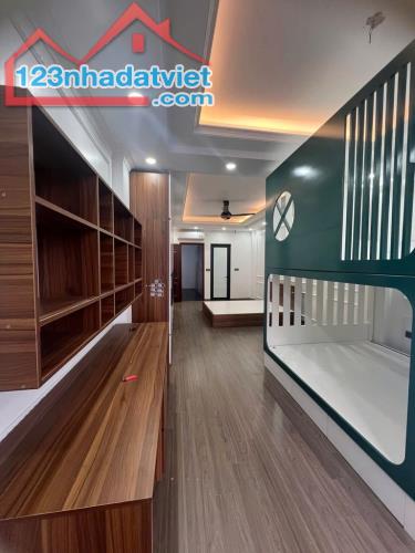 [SIÊU RẺ] Bán nhà Đàm Quang Trung - MẶT PHỐ - Kinh Doanh - Thang máy 51m2 - Giá 9 tỷ 8 - 4