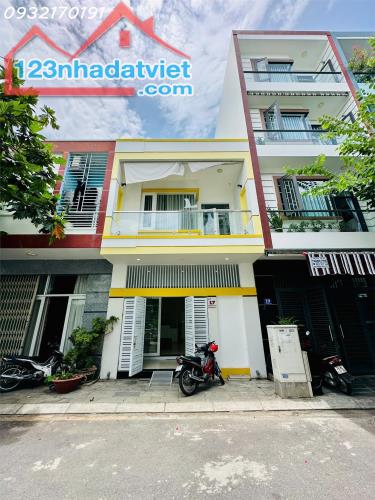 Chuyên Đất Đất và Nhà Nha Trang- Bán Nhà Tái Định Cư VCN Phước Lonh- Sổ Riêng- Đường 10m-