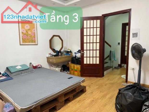 Nhà tại phố Minh khai - 50 mét 7 ,5 tỉ - 5 tầng mới - 0982045451 - 2