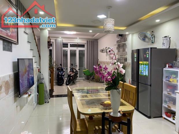 Bán nhà mặt tiền Nguyễn Đức An - Sơn Trà. Giá cực ngon, tlcc - 1