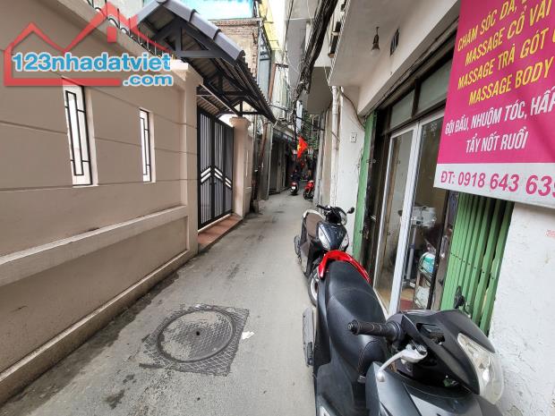 Bán Nhà Phương Mai 60m2, 4 Tầng. Hai Thoáng 35m Oto Qua 9.5 Tỷ
