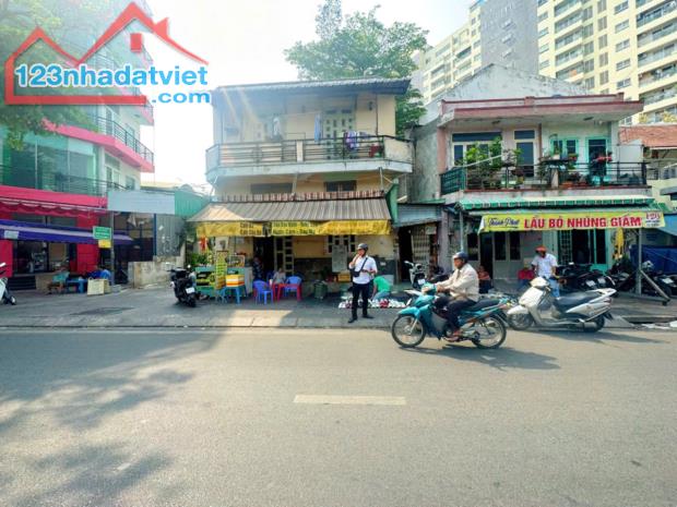 bán nhà mặt tiền