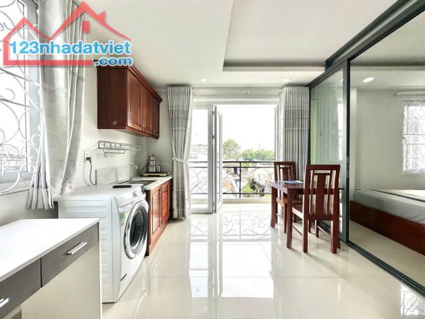 DO CÓ VIỆC MÌNH CẦN PASS LẠI PHÒNG ĐƯỜNG HOÀNG SA - QUẬN TÂN BÌNH - TP HỒ CHÍ MINH