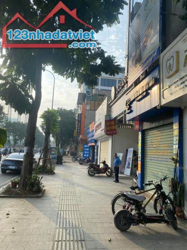 Bán nhà mặt phố Lê Trọng Tấn, Thanh Xuân, kinh doanh đỉnh, cho thuê 50tr/ tháng, chỉ 40 tỷ